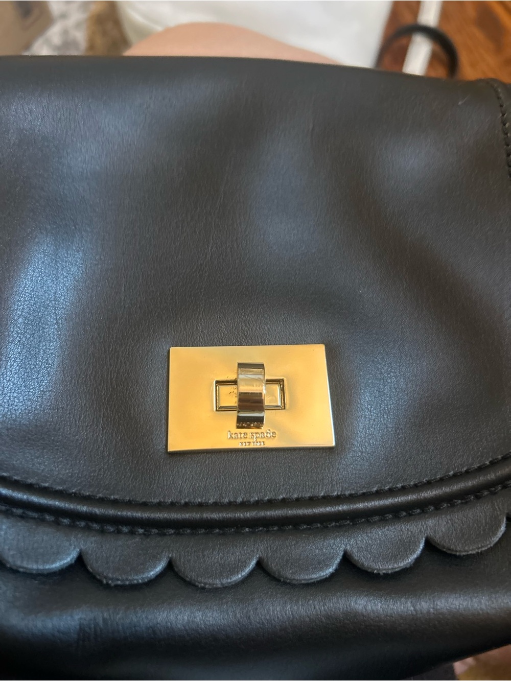 Kate Spade New York Scallop Leather Crossbody Bag Black - Picture 11 of 11